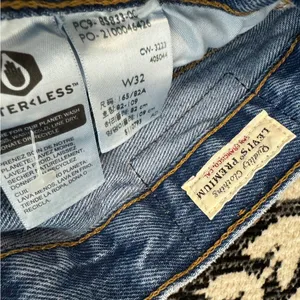 Levi’s Plus Size 501 Mid Thigh Shorts Pleased To Meet You size 32 858330056 thumbnail 12