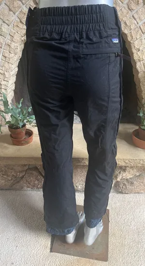 Vintage Patagonia Black Ski Snow Pants Women's Size 28 REG thumbnail 1