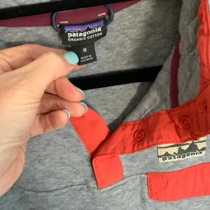 Patagonia Women's organic Cotton Quilt Snap‎ T- Pullover size medium thumbnail 2