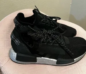 Adidas Nmd R1 thumbnail 1
