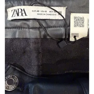 Zara black faux vegan leather mini flare pants NWT Size 8 thumbnail 5
