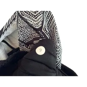 Lululemon Hotty Hot Shorts Size 6 2.5" Dottie Tribe Black White Run Gym Workout thumbnail 6
