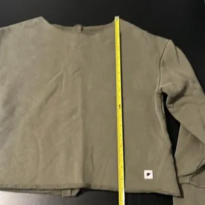 Fundamental Coast Women‎ Performance Crop Sweatshirt Olive Green Small thumbnail 2