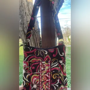 Vera Bradley Puccini Red Crossbody With Matching Wallet ~ Retired thumbnail 4
