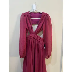 Ieena Mac Duggal Berry Fuchsia Cut out Puff Sleeve A Line Gown Size 0 thumbnail 5