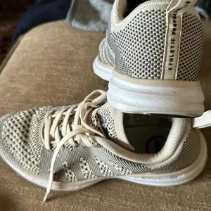 APL TechLoom Pro Anthropologie Exclusive Knit Running Sneakers Tan Women 7.5 thumbnail 3