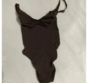 SKIMS Sculpting Thong Bodysuit S thumbnail 4