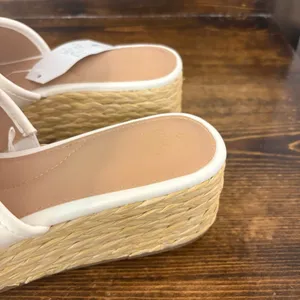 Time And Tru‎ White Platform Sandals Size 9 thumbnail 5