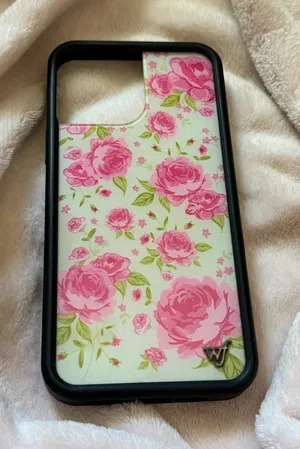 Wildflower 13 pro max case thumbnail 1