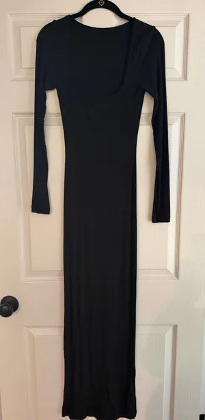 Amazon Bodycon Black Dress thumbnail 1