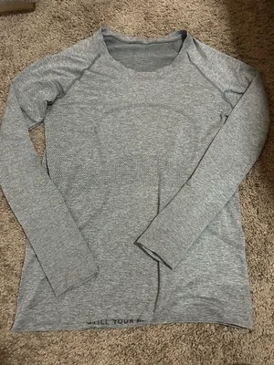 Lululemon Swiftly Tech Long Sleeve thumbnail 1