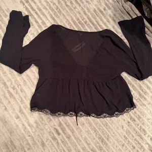 NWT Garage Black‎ Sheer Lace Trim Tie-Front Long Sleeve Blouse - Women’s Size XL thumbnail 3
