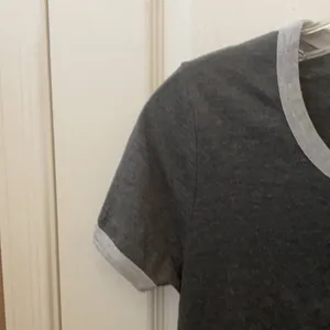 FINAL MARKDOWN ASOS tee xxs thumbnail 2