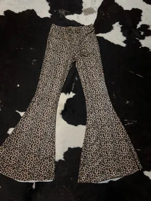 Saints & hearts boutique cheetah print bell bottom thumbnail 1