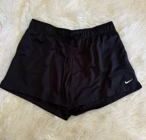 Nike shorts  thumbnail 1