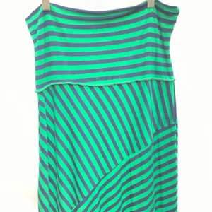 Like New Maxi Green Striped Long Skirt Asymmetrical Pattern thumbnail 3
