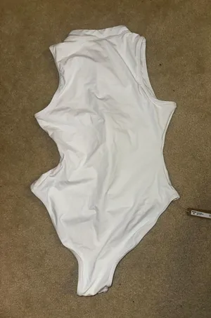 SKIMS Signature Swim Zip Front Sleeveless One Piece Swimsuit thumbnail 5