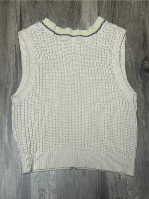 American Eagle Cream Cable Knit Sweater Vest Tipped Trim Size M thumbnail 4