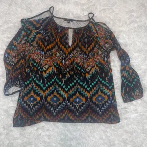 Cupio chevron multi color cold shoulder top shirt woman’s medium thumbnail 4