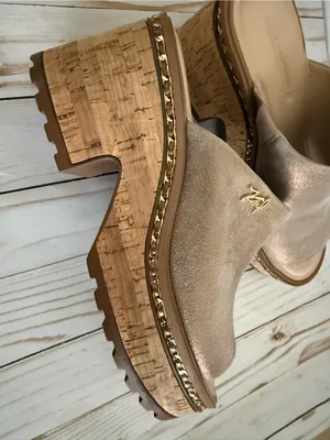Karl Lagerfeld Paris Clarina Platform Sandal Chunky Wedge in Metallic Latte 8 thumbnail 14