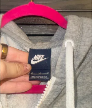 Nike jacket  thumbnail 2