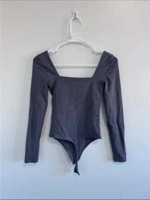 Aritzia Babaton Contour Grey Bodysuit XS thumbnail 2