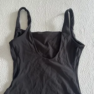 SKIMS FIT EVERYBODY SQUARE NECK BODYSUIT, Size X-Small, $80 thumbnail 9