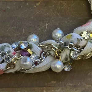 Pearls and rhinestones floral braided ribbon pendant necklace thumbnail 5