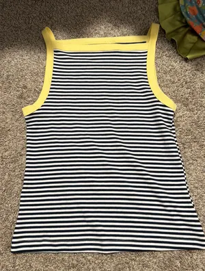 Old Navy Tank Top thumbnail 1