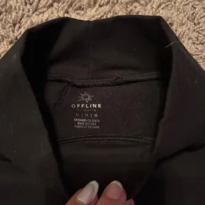 ‼️OFFLINE by Aerie Mock Neck Crop Long Sleeve‼️ thumbnail 3
