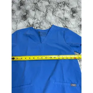 Figs Women’s V-Neck Scrub Top Blue shirt size XS thumbnail 7