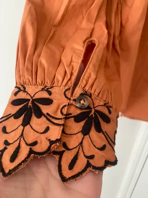 Anthropologie Scalloped Embroidered Buttondown Shirt, Size 8 thumbnail 11