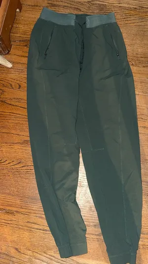 Lululemon License To Train Joggers thumbnail 1