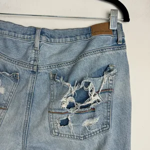 American Eagle Womens 90s Straight Pride Jeans Sz 10 Distressed Light Wash thumbnail 11