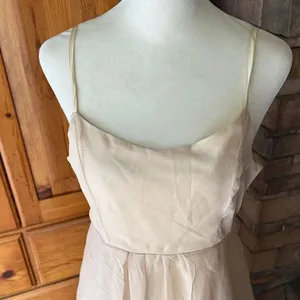 NWT. D.X Elegant Cream Layered Women's Dress. Size 8 thumbnail 6