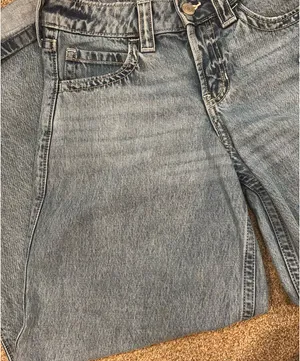 Hollister Low-Rise Super Baggy Jeans thumbnail 3