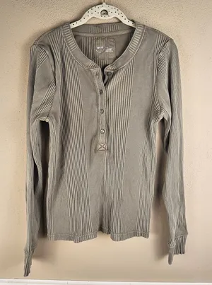 Aerie Womens Green Long Sleeve Ribbed Henley Shirt XL thumbnail 1