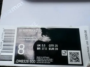 Women’s Nike rose gold pink running sneakers size 8. thumbnail 7