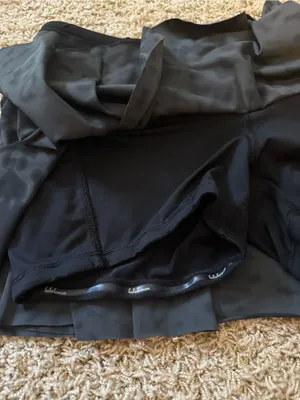 Lululemon Hit Your Stride Skirt – Animal Swirl Deep Coal Black – Size 6 – EUC thumbnail 6