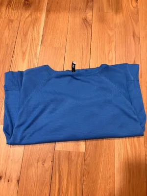 Zara cute sweater  thumbnail 2