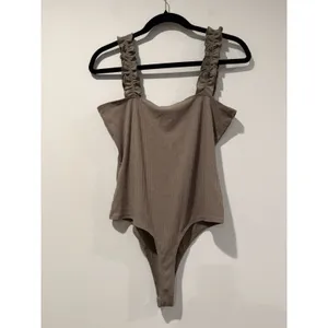 NEW Maverick The Collection Bodysuit Womens Large Olive Green Stretch Travel thumbnail 2