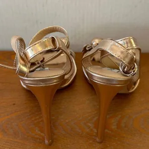 Steve Madden Women's High Heel Ankle Strap Sandal Rose Gold Sze 7 / 38 Sku 2869 thumbnail 10