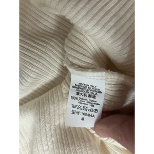 Brandy Melville Ribbed Cut Out Neck Crop Sweater Cream Size 4 Preppy Classic thumbnail 6
