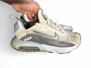 Nike Sneakers in White and Gray with Translucent Sole thumbnail 8