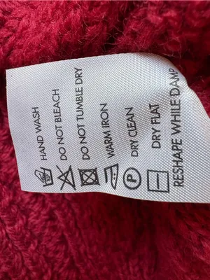 Aran Sweater Market XS Merino Wool Cable Knit Sweater Vest Red Ireland thumbnail 7