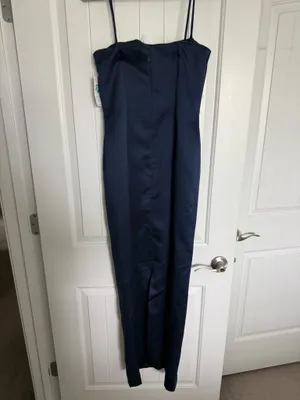 Boutique dress thumbnail 4