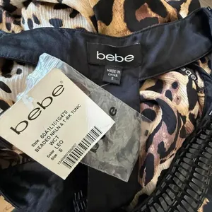 Bebe NWT Silk Leopard Print Blouse thumbnail 5