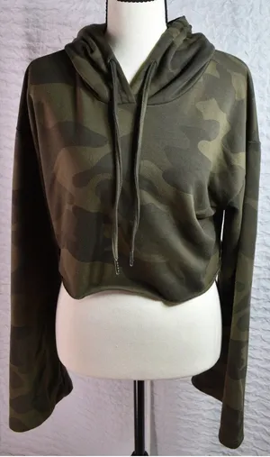 Tobi Womens Camo Cropped Hoodie Green Camouflage Bell Sleeve Pullover Small thumbnail 1