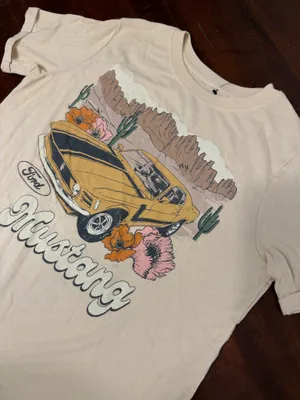 Women’s cream Ford Mustang t shirt size small thumbnail 2