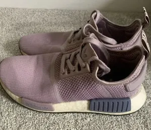 Adidas Boost NMD R1 Athletic Comfy Sneakers Light Purple Lavender Lilac 7.5 8 thumbnail 3